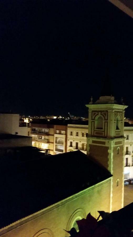 Espacio Amalia Triana Sevilla Kültér fotó