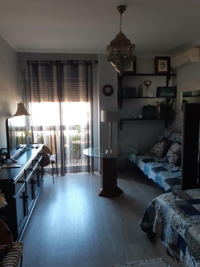 Espacio Amalia Triana Sevilla Kültér fotó