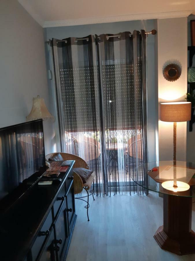 Espacio Amalia Triana Sevilla Kültér fotó